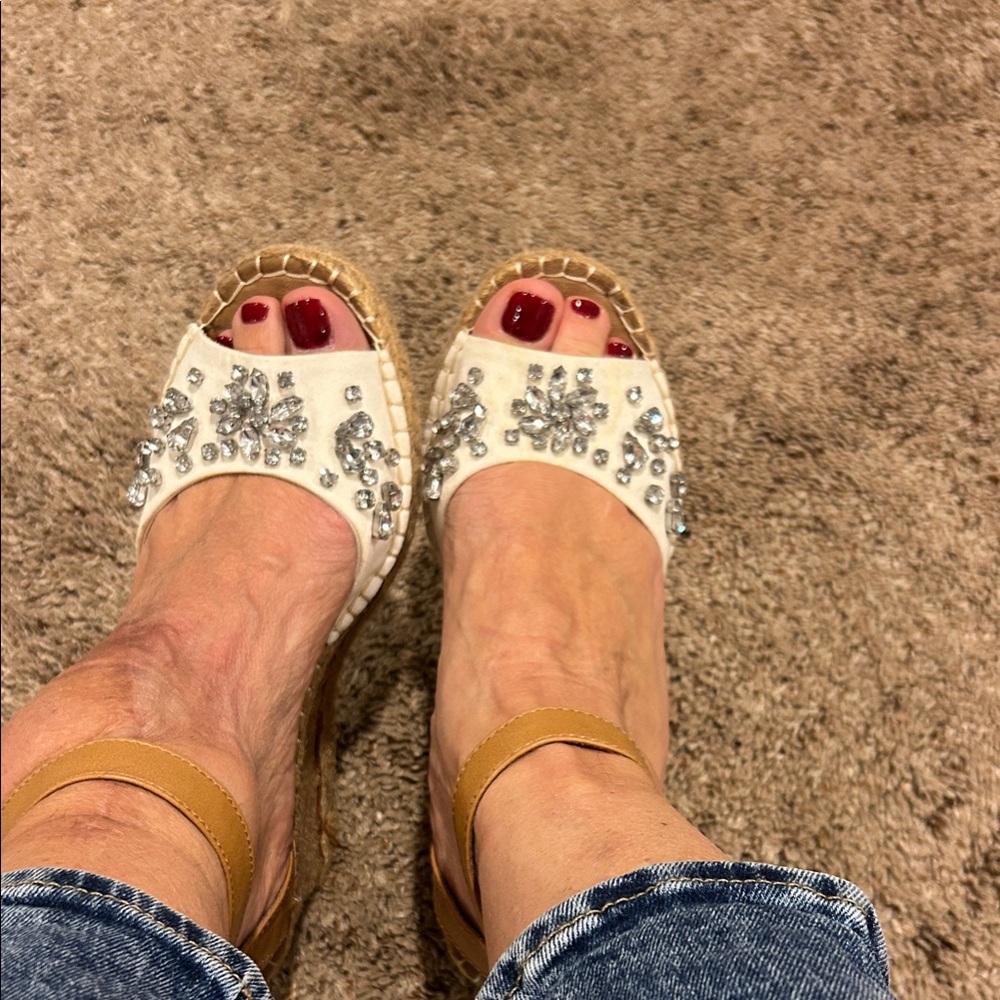 White Mountain White and Tan Espadrille Sandals